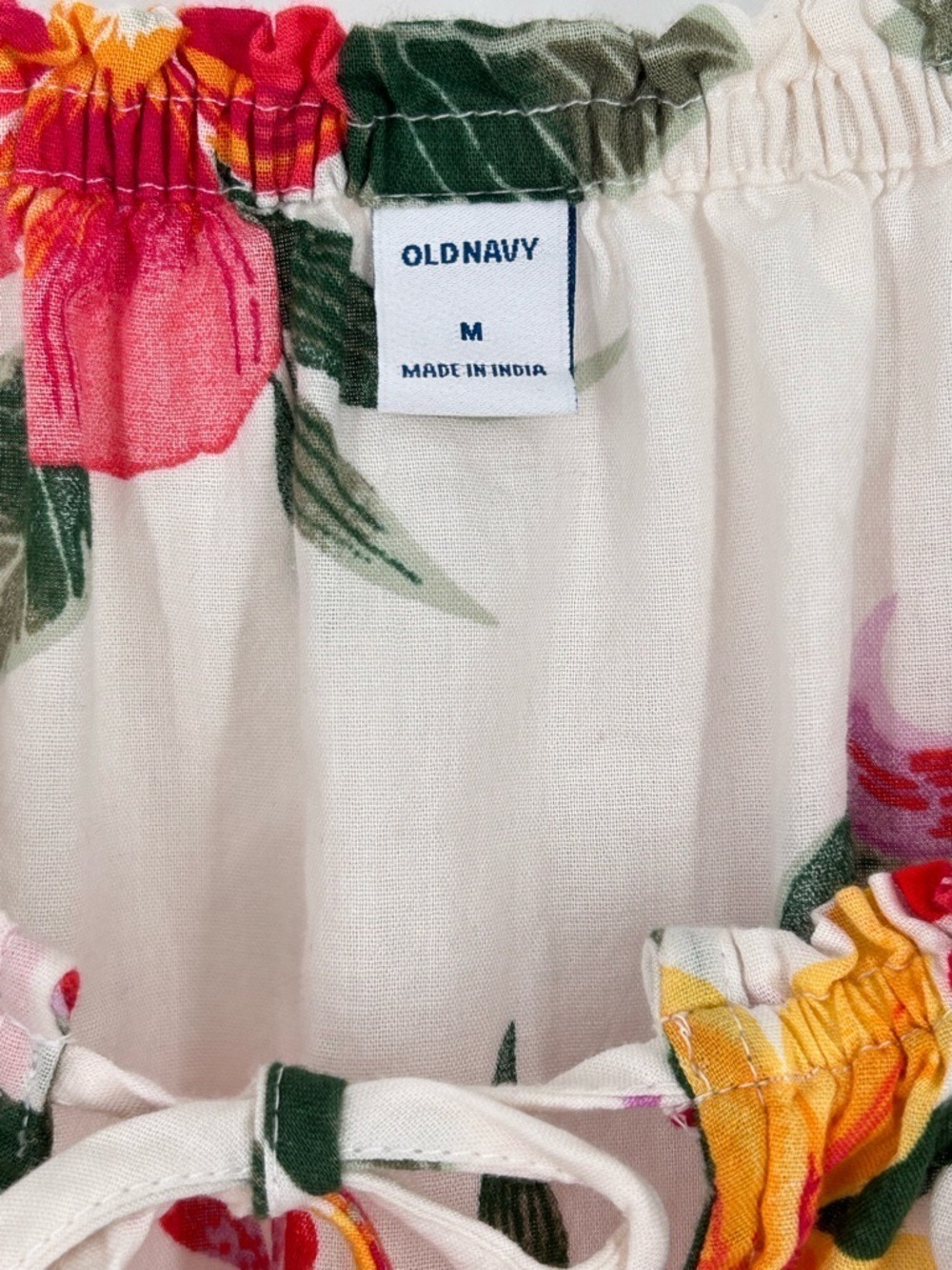 Old Navy Cotton Floral Blouse Medium - Picture 14 of 14